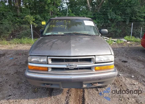 2000 Chevrolet Blazer Lt from USA, damaged, VIN 1GNDT13W2Y2282227
